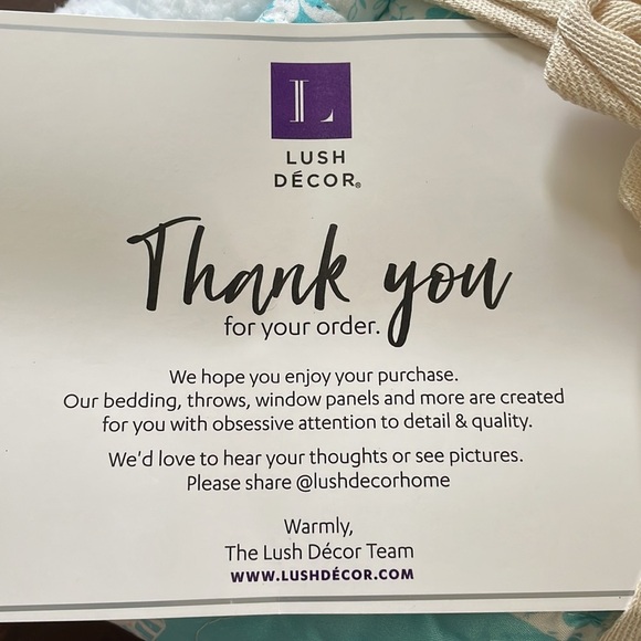 Lush Decor Elephant Sherpa Throw Blanket Home Decor 50" x 60" - Picture 10 of 14